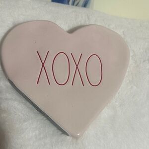 RAE DUNN XOXO heart decor